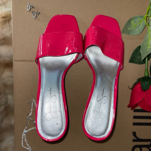 Pink heels - Picture 2 of 3